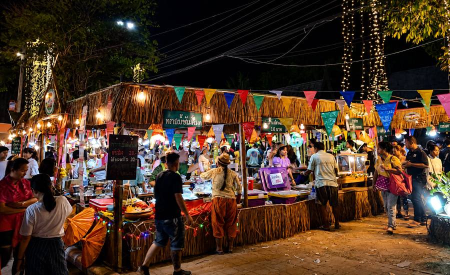 Il mercato notturno di Phitsanulok