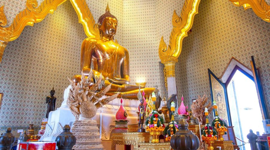 Statua del famoso Buddha d'Oro