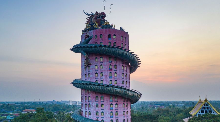 L'architettura di Wat Samphran - Tempio del Drago