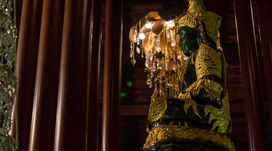 Il Buddha di Smeraldo e il Suo Significato