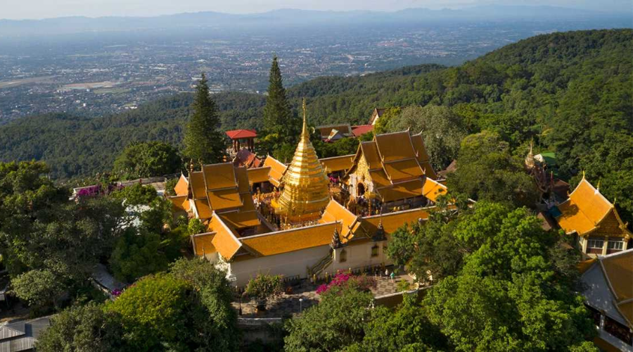 La scala Naga di Wat Phra That Doi Suthep
