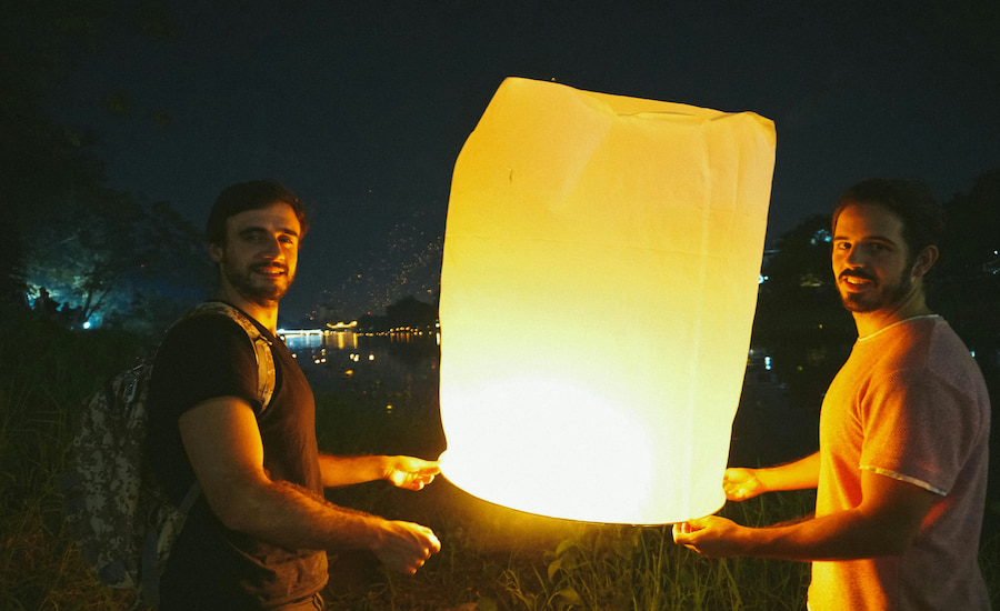  Una lanterna luminosa 