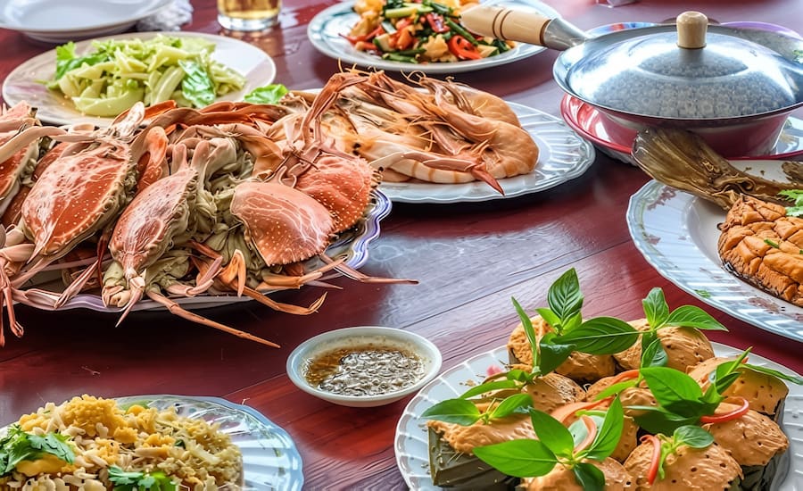 Saporiti piatti della cucina locale serviti a Koh Yao Noi