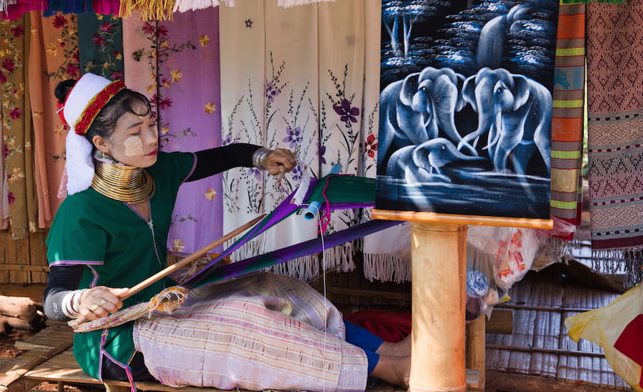 Turismo etico e rispettoso verso la cultura e la dignità delle donne Karen Padaung