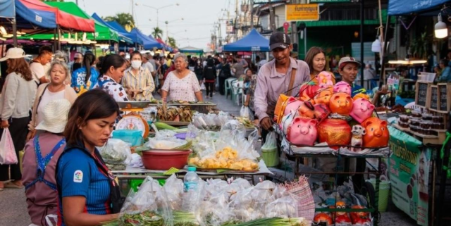 Mercato Notturno del Cha-Am Wednesday a Hua Hin 2023