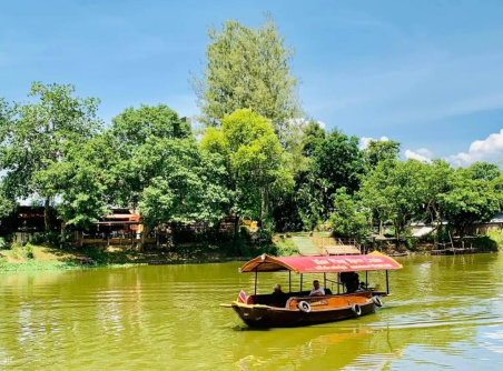 Il fiume Mae Ping con crociere private 2 ore