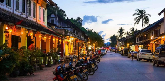 Giorno 18: Luang Prabang - Il Villaggio di Elefanti (B)