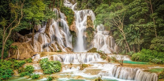 Giorno 20: Luang Prabang - Volo per Hanoi (B)