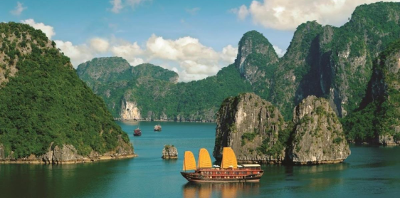 Giorno 24: Hanoi - Baia di Ha Long (B, L, D)
