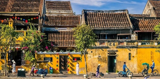Giorno 14: Hue - Hoi An - Tour di mezza giornata nella città (B)