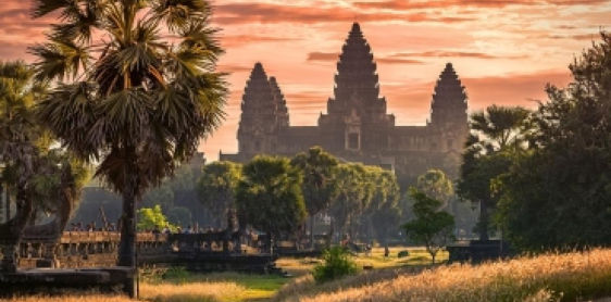Giorno 7: Siem Reap – Templi periferici di Angkor (B/D)