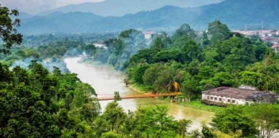 Giorno 15: Luang Prabang – Vang Vieng (B)