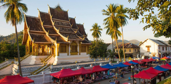 Giorno 14: Visita della città di Luang Prabang (B)