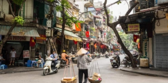 Giorno 17: Visita della città di Hanoi - Tour del cibo di strada (B)