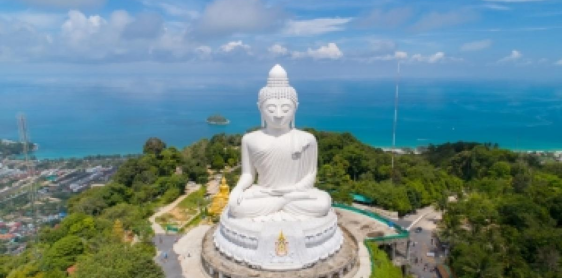 Giorno 11: Phuket – Join Phi Phi + Isola di Bambù (Join Speed Boat) (B, L) Join tour con guida parlante inglese