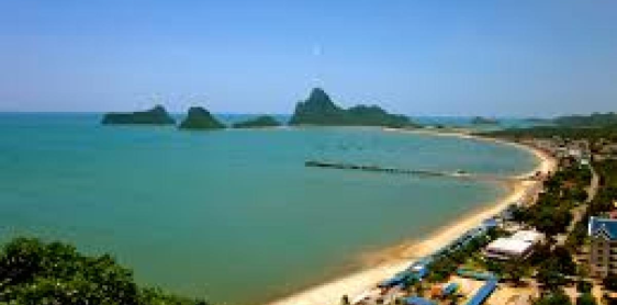 Giorno 4: Hua Hin - Prachuap Khiri Khan - Bang Saphan (B)