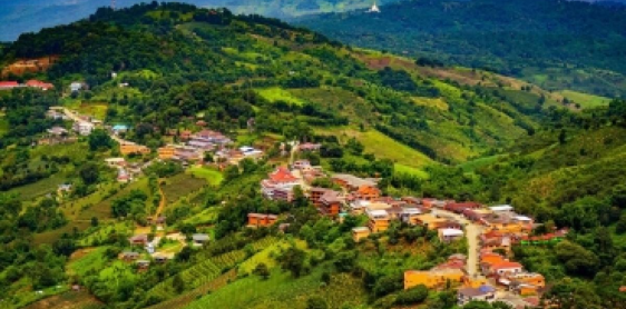 Giorno 9: Chiang Rai - Doi Mae Salong - Triangolo d'oro - Chiang Saen (B)