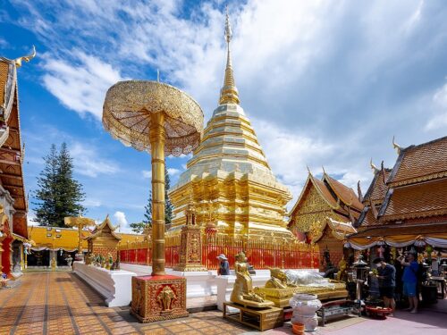 Scoprendo La Maestosità Sacra di Wat Phra That Doi Suthep a Chiang Mai