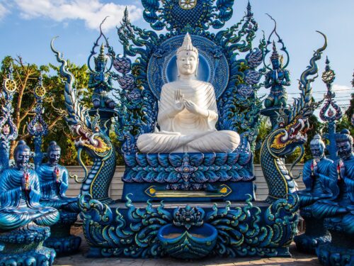 Wat Rong Suea Ten – Il Tempio Blu di Chiang Rai